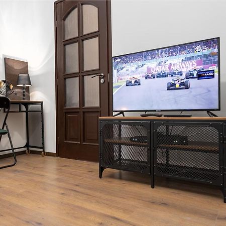 Green Goblin Apartment With Free Private Parking Budapeste Exterior foto