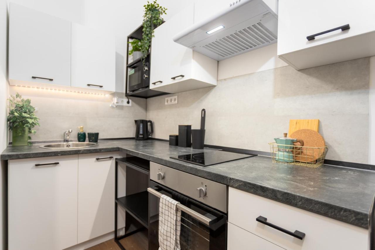 Green Goblin Apartment With Free Private Parking Budapeste Exterior foto