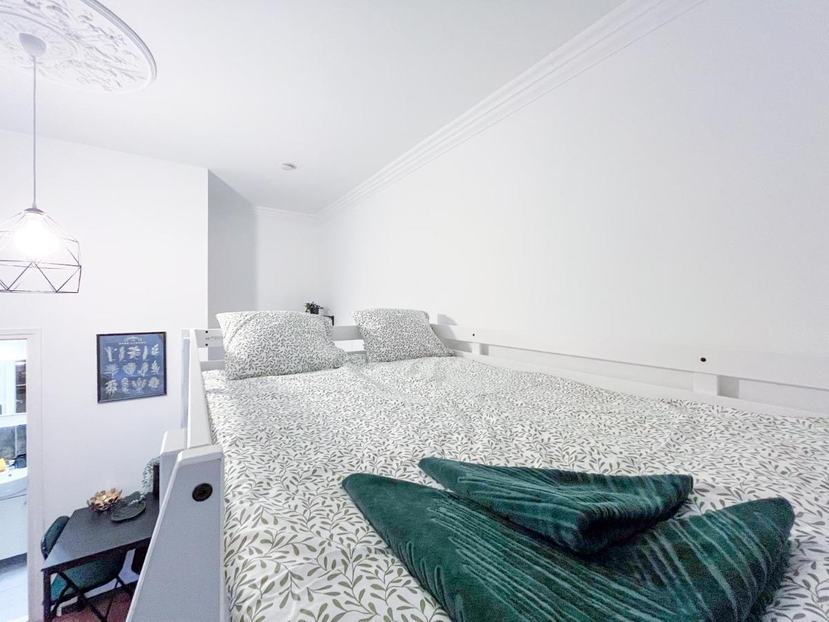 Green Goblin Apartment With Free Private Parking Budapeste Exterior foto